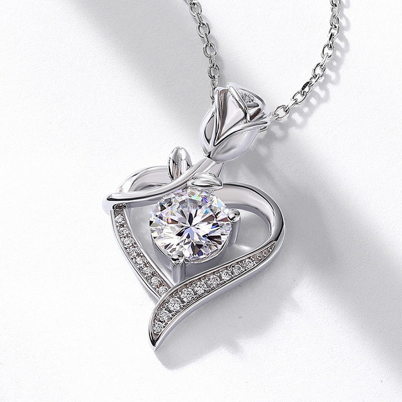 Light Luxury Moissanite Pendant Necklace