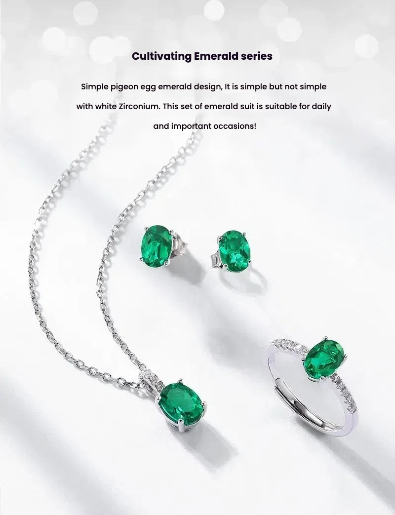 Oval Emerald Pendant Necklace