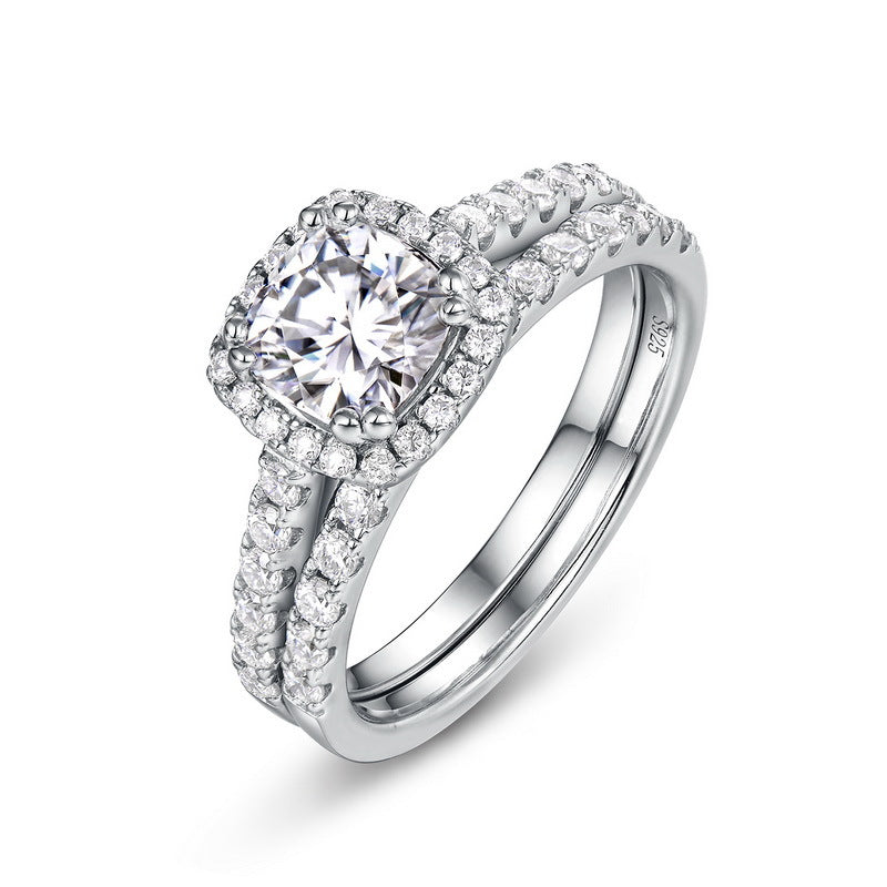 Noble Elegant Group Moissanite Ring