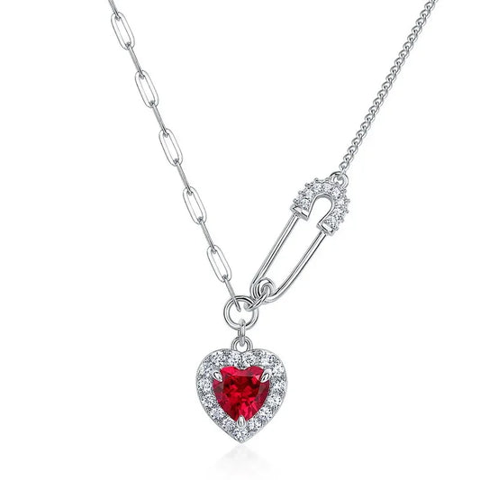 Niche Elegant Cold Luxury Necklace Women's Unique European Style Heart Shaped Beads Fashionable Light Weight Long Jewelry